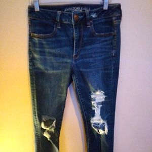 Ripped High Waist American Eagle Skinny jeans size 6 short